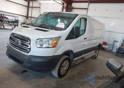 2016 Ford Transit-250 z USA, uszkodzony, nr VIN 1FTYR1ZM9GKA42511